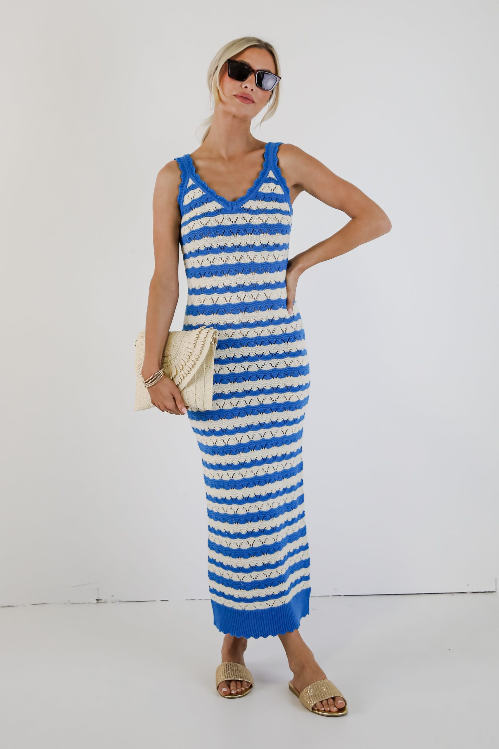 shopdressup_blue_crochet_maxi_dress-6_e58d7fa2-09f5-41d6-ae1b-26db3ade3442.jpg